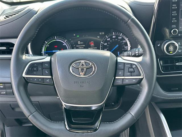 used 2021 Toyota Highlander Hybrid car, priced at $25,775