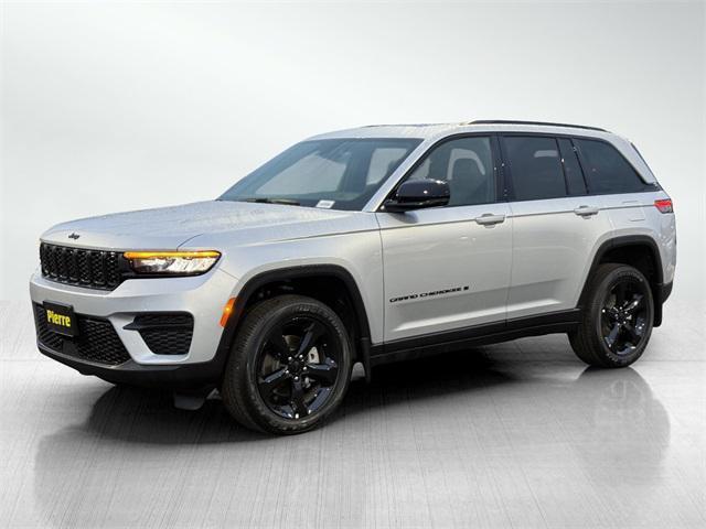 new 2025 Jeep Grand Cherokee car, priced at $49,595