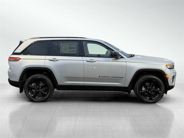 new 2025 Jeep Grand Cherokee car, priced at $49,595