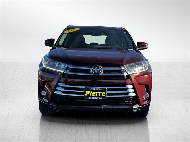 used 2019 Toyota Highlander car, priced at $29,466