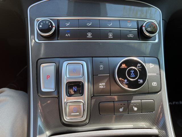 used 2022 Hyundai Santa Fe car, priced at $24,000