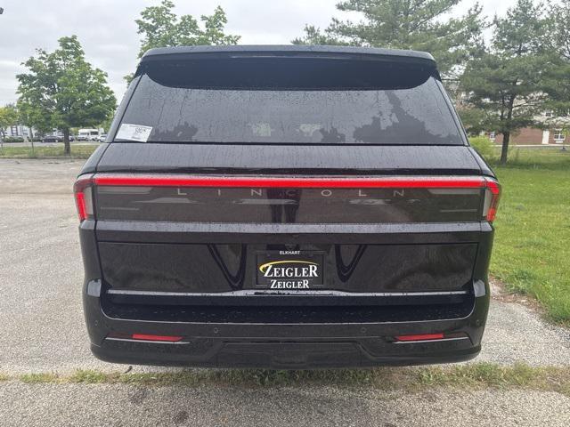 new 2025 Lincoln Navigator car, priced at $111,480