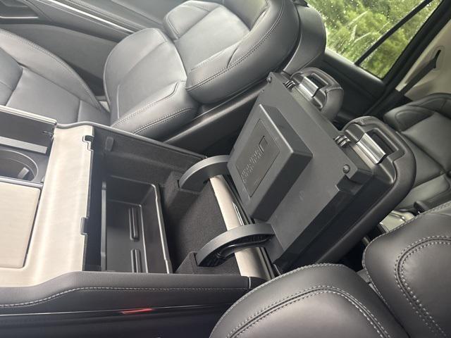 new 2025 Lincoln Navigator car, priced at $111,480