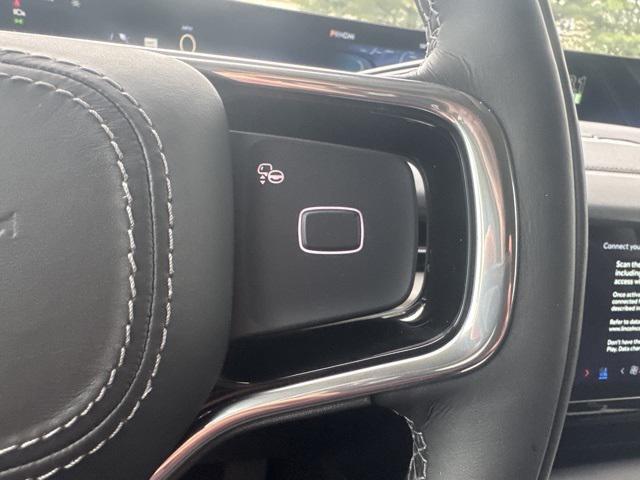 new 2025 Lincoln Navigator car, priced at $111,480