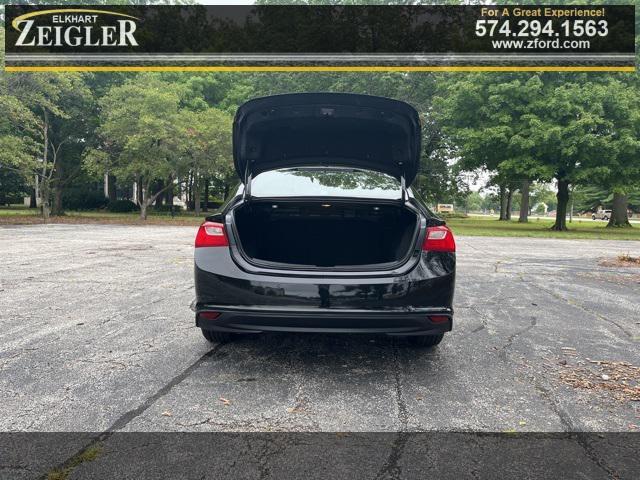 used 2024 Chevrolet Malibu car, priced at $20,046