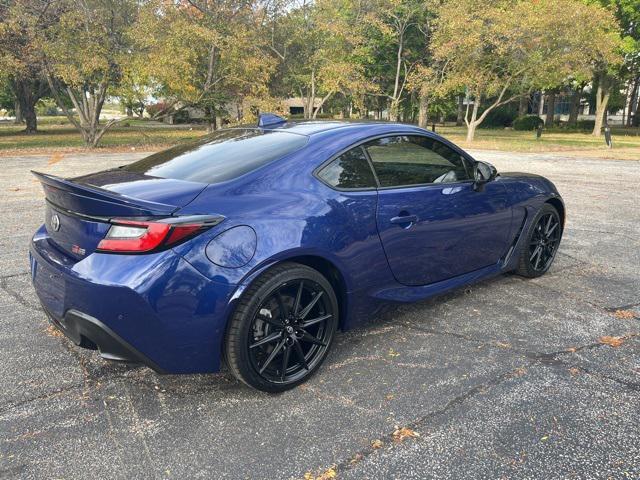 used 2023 Toyota GR86 car, priced at $31,000