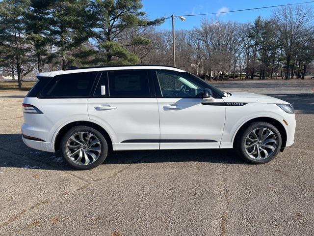 new 2025 Lincoln Aviator car, priced at $65,332