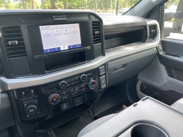 new 2025 Ford F-250 car, priced at $67,696