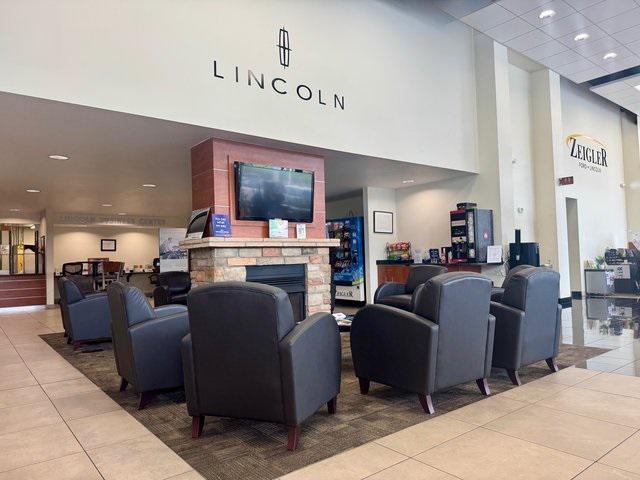 used 2022 GMC Canyon car, priced at $25,900