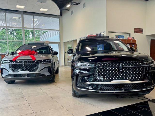 used 2022 GMC Canyon car, priced at $25,900