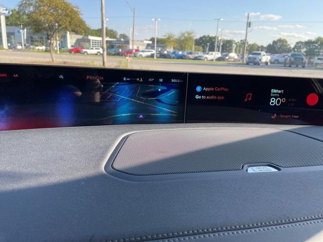 new 2025 Lincoln Navigator car, priced at $108,215