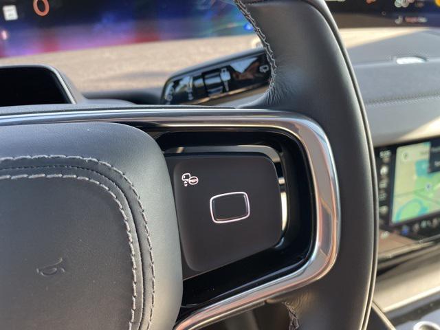 new 2025 Lincoln Navigator car, priced at $108,215