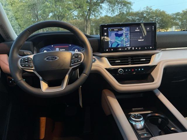 new 2025 Ford Explorer car