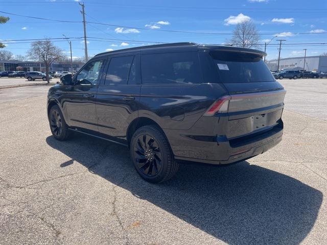 new 2025 Lincoln Navigator car, priced at $108,310