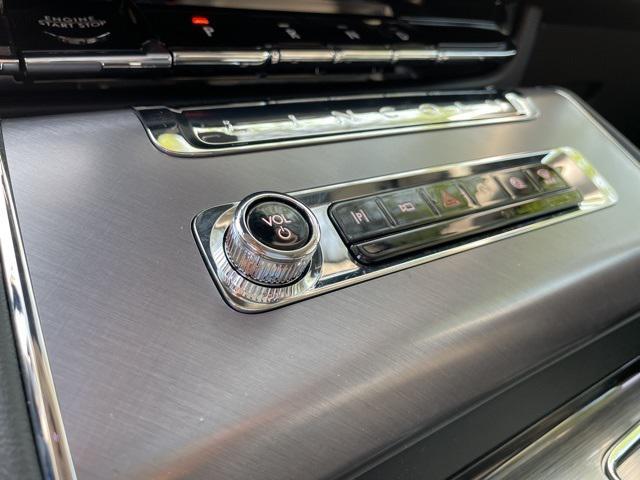 new 2025 Lincoln Aviator car, priced at $67,723