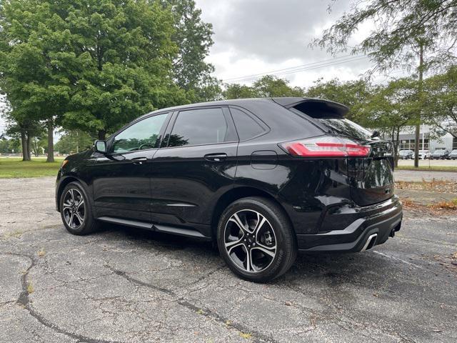 used 2022 Ford Edge car, priced at $32,000