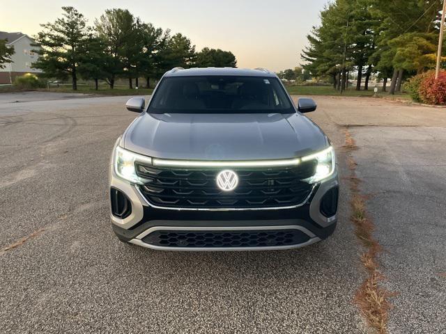 used 2025 Volkswagen Atlas Cross Sport car, priced at $40,000