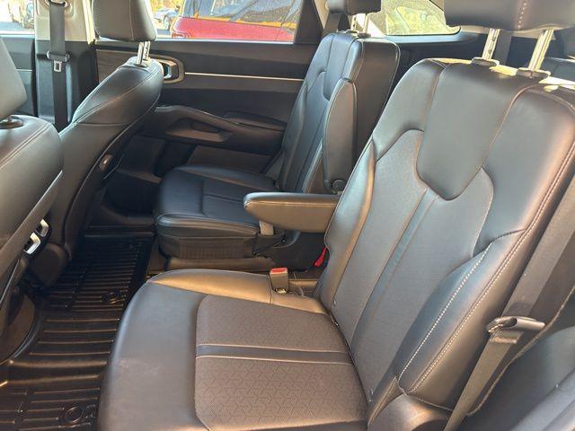 used 2022 Kia Sorento car, priced at $25,610