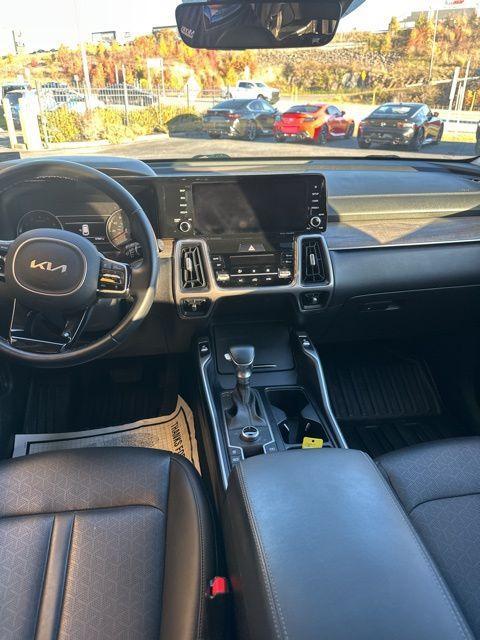 used 2022 Kia Sorento car, priced at $25,610