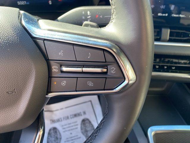 used 2025 Chevrolet Equinox car, priced at $29,853