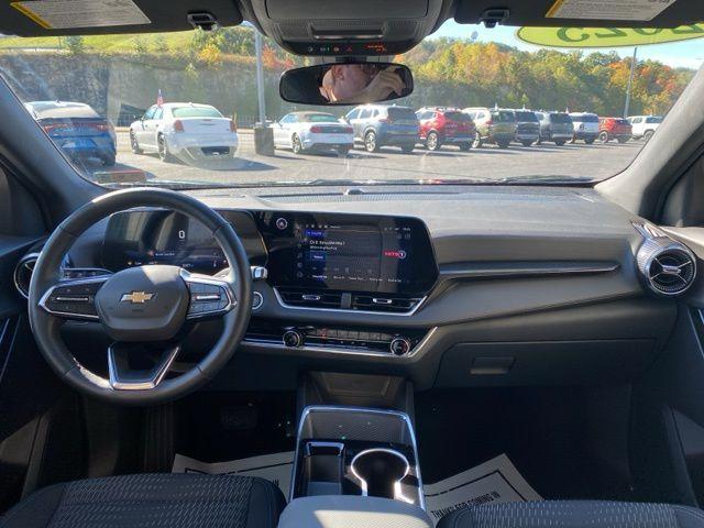 used 2025 Chevrolet Equinox car, priced at $29,853