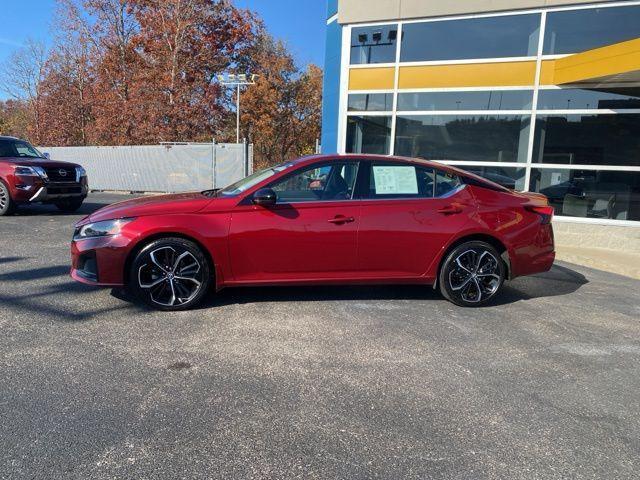 used 2023 Nissan Altima car, priced at $25,500