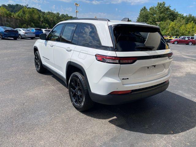 used 2024 Jeep Grand Cherokee car, priced at $31,179