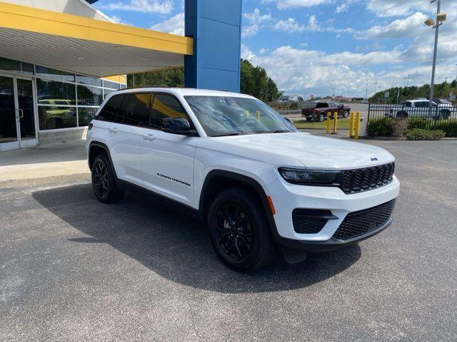 used 2024 Jeep Grand Cherokee car, priced at $31,179