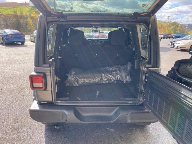 used 2022 Jeep Wrangler Unlimited car, priced at $30,292