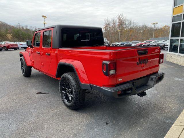 used 2023 Jeep Gladiator car, priced at $32,020