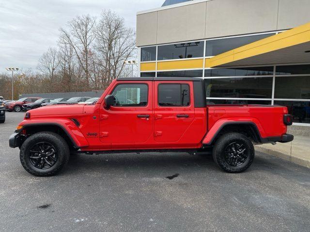 used 2023 Jeep Gladiator car, priced at $32,020