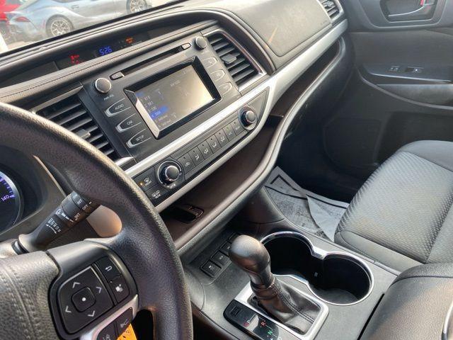 used 2019 Toyota Highlander car, priced at $19,859