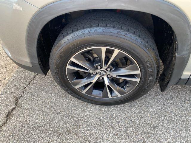 used 2019 Toyota Highlander car, priced at $19,859