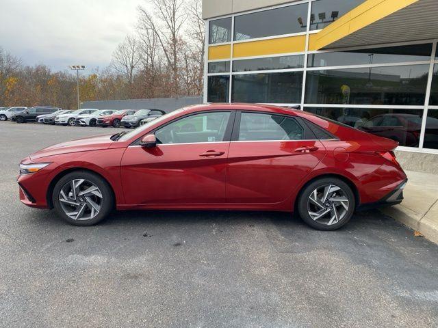 used 2024 Hyundai Elantra car, priced at $21,556