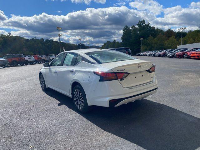 used 2023 Nissan Altima car, priced at $22,570