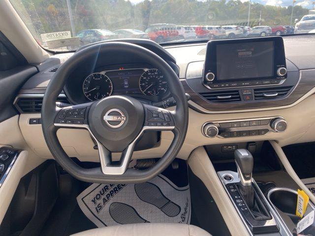 used 2023 Nissan Altima car, priced at $22,570