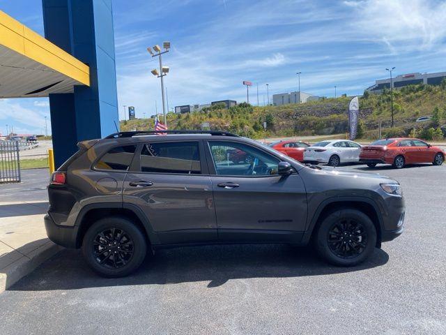 used 2023 Jeep Cherokee car, priced at $24,157