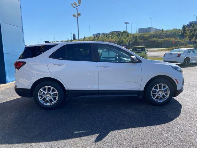 used 2022 Chevrolet Equinox car, priced at $17,623