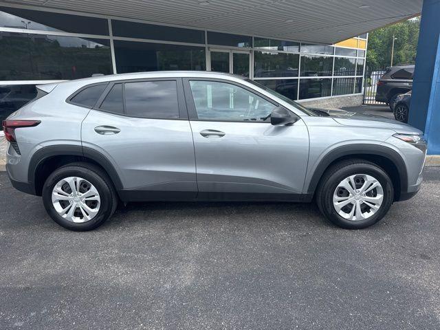 used 2024 Chevrolet Trax car, priced at $21,218