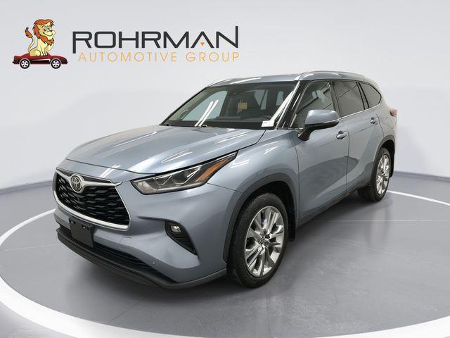 used 2020 Toyota Highlander car, priced at $34,729