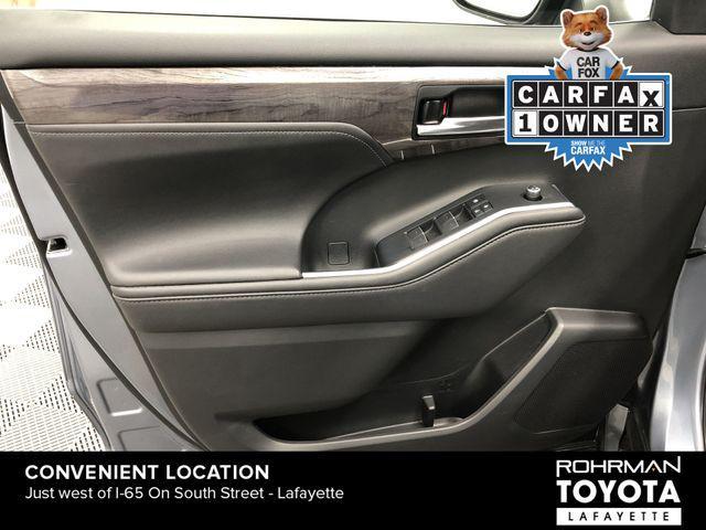 used 2020 Toyota Highlander car, priced at $34,729