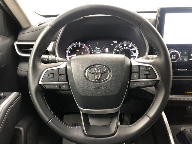 used 2024 Toyota Highlander car, priced at $40,896