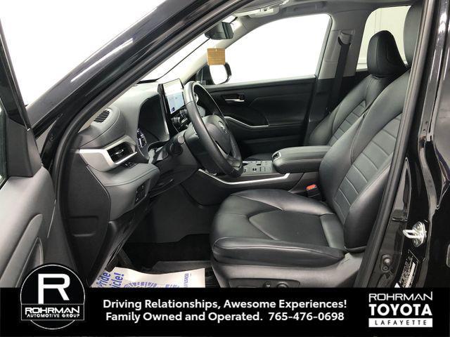 used 2024 Toyota Highlander car, priced at $40,896