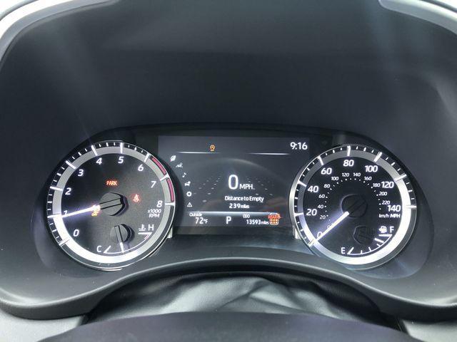 used 2024 Toyota Highlander car, priced at $40,896