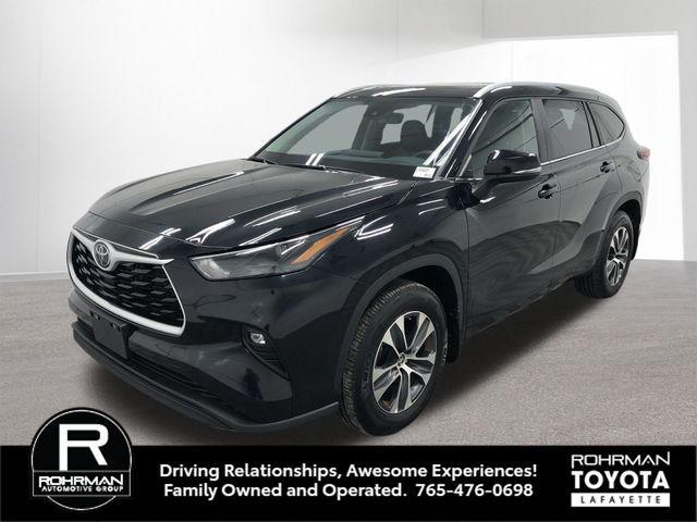 used 2024 Toyota Highlander car, priced at $40,896
