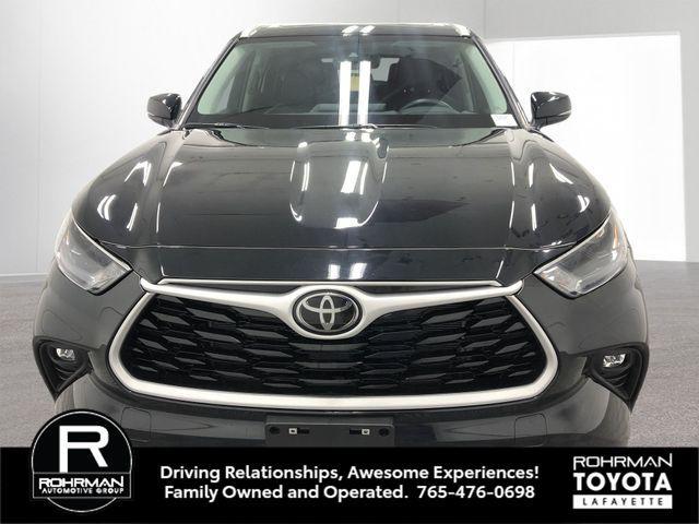 used 2024 Toyota Highlander car, priced at $40,896