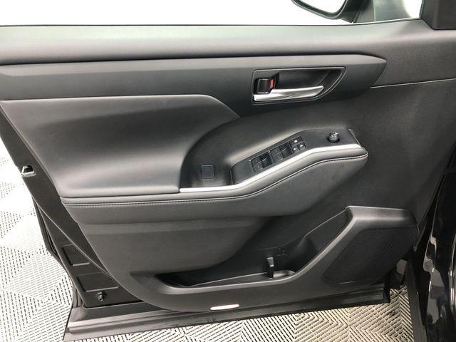used 2024 Toyota Highlander car, priced at $40,896