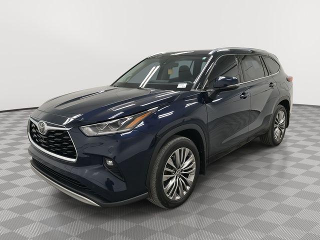 used 2020 Toyota Highlander car, priced at $36,678