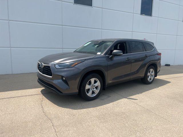 used 2022 Toyota Highlander Hybrid car, priced at $38,160