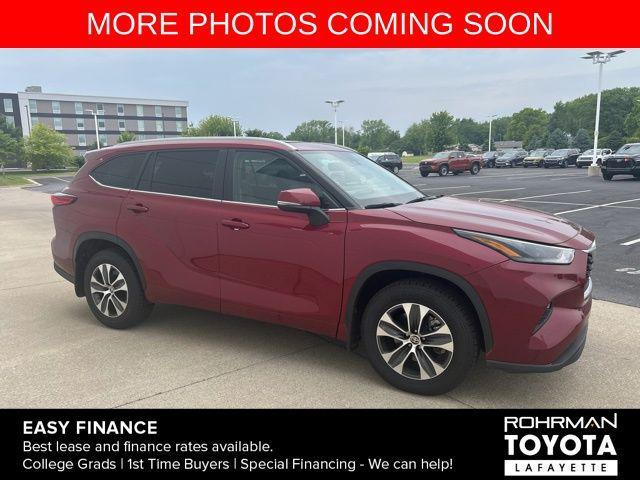 used 2023 Toyota Highlander car, priced at $38,584